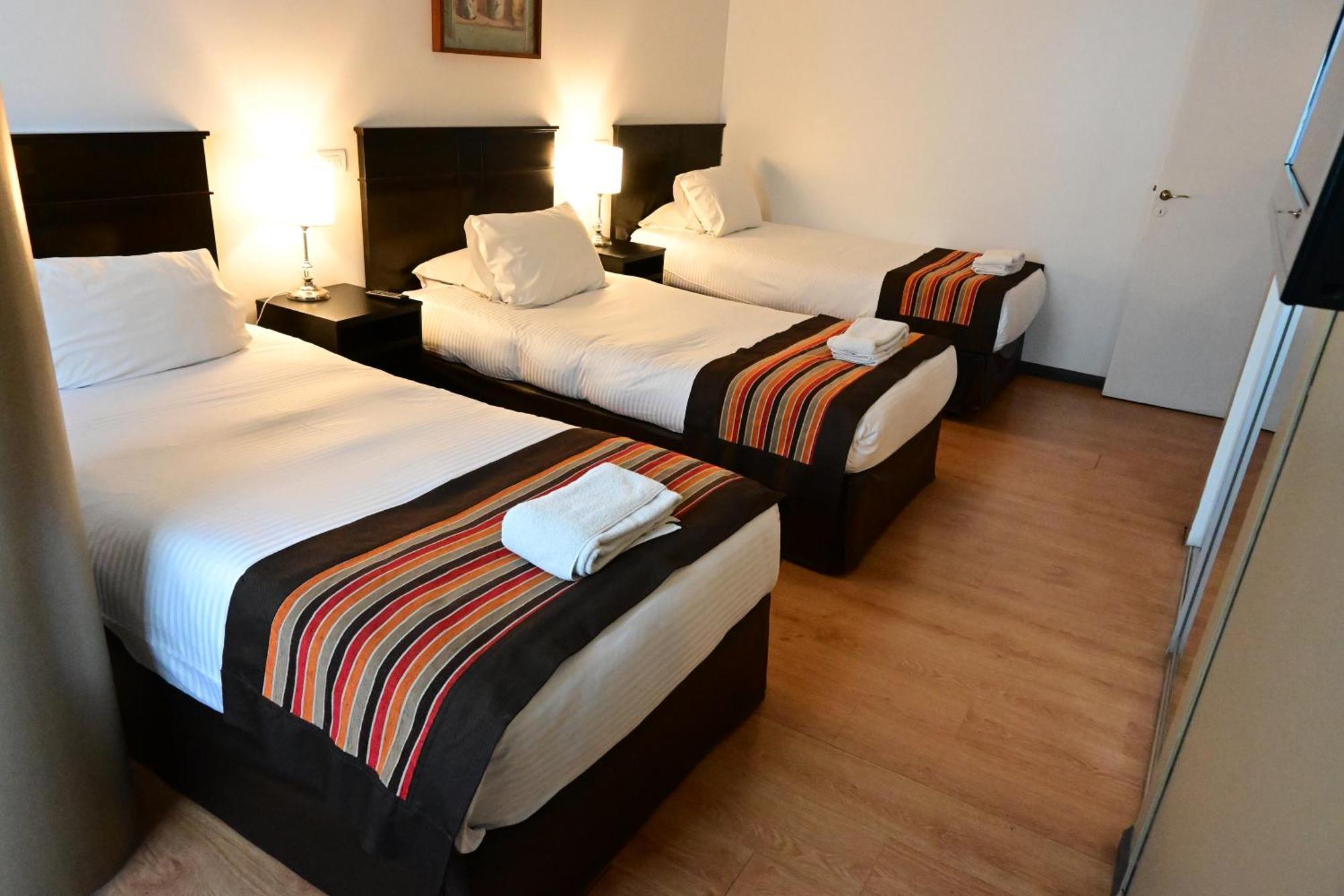Hotel Mendoza Buitenkant foto