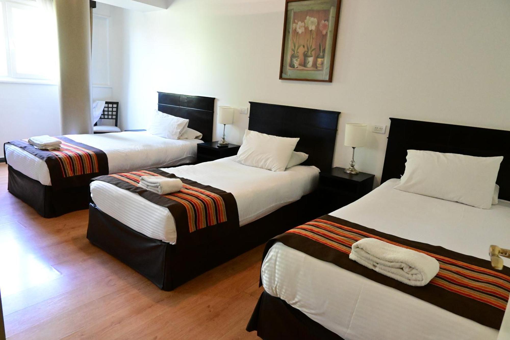 Hotel Mendoza Buitenkant foto