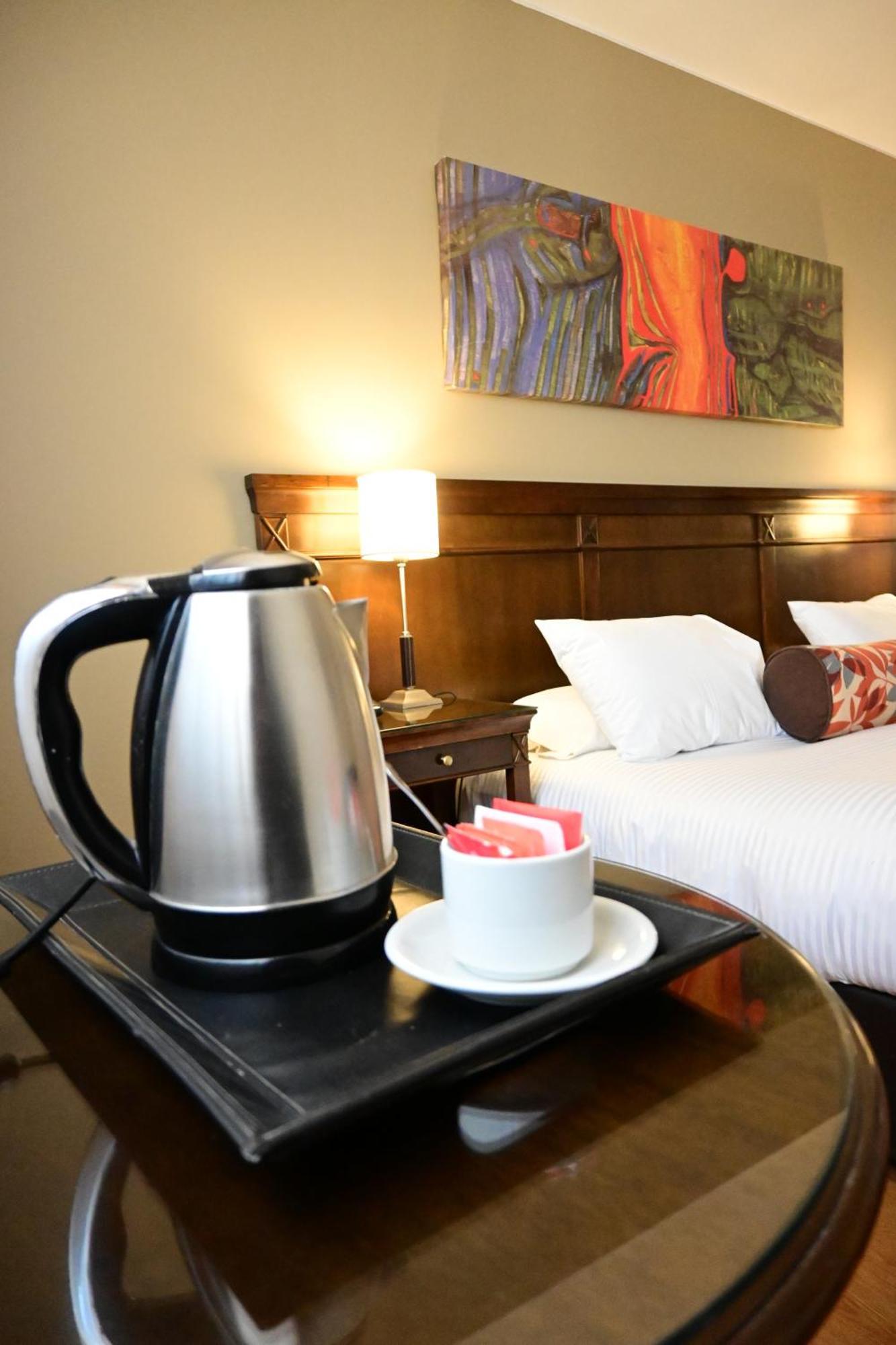 Hotel Mendoza Buitenkant foto